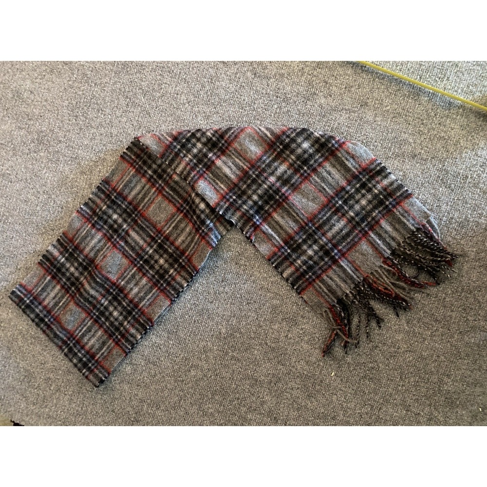 NEW James Pringle Weavers 100% Pure Wool Gray red Plaid Scarf Classic Luxury